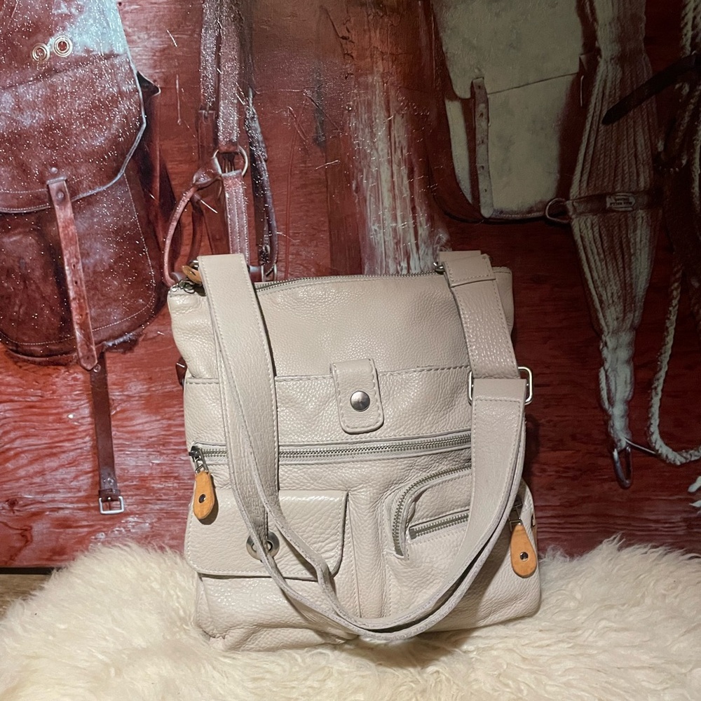 Roots leather bag. # 55